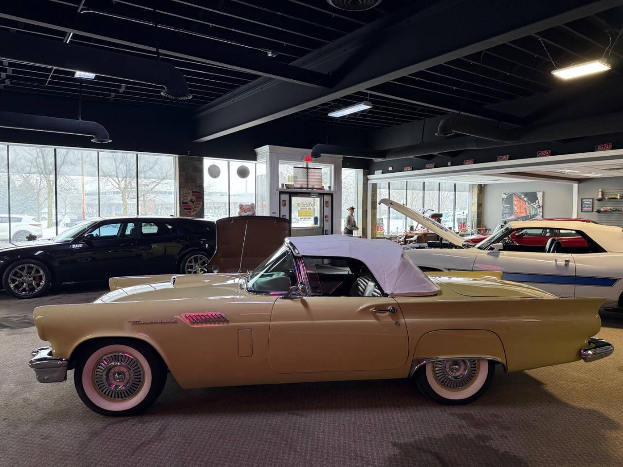 Ford-Thunderbird-Cabriolet-1957-Gold-Brown-99395-26