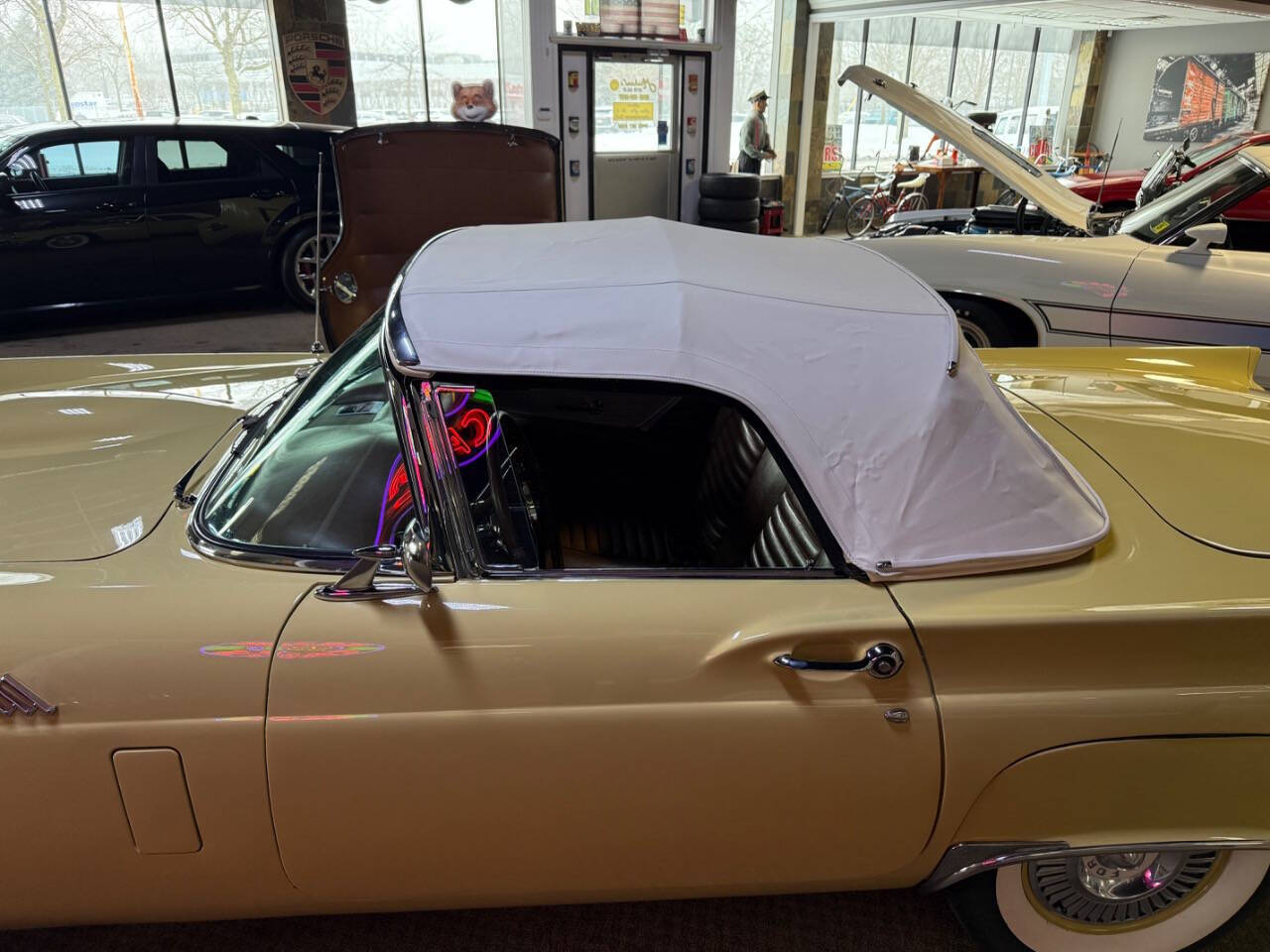 Ford-Thunderbird-Cabriolet-1957-Gold-Brown-99395-27