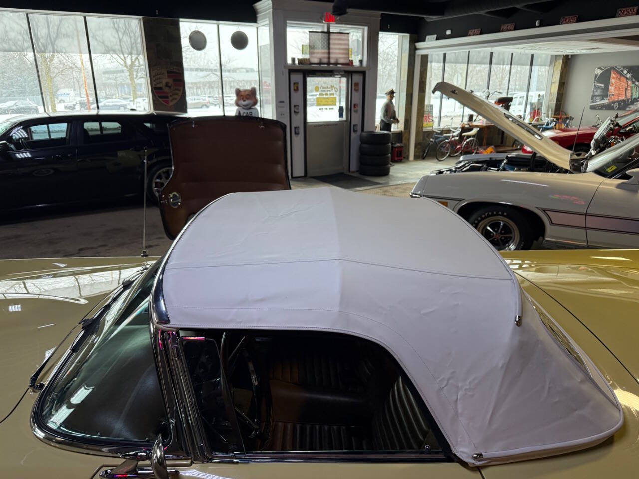 Ford-Thunderbird-Cabriolet-1957-Gold-Brown-99395-30