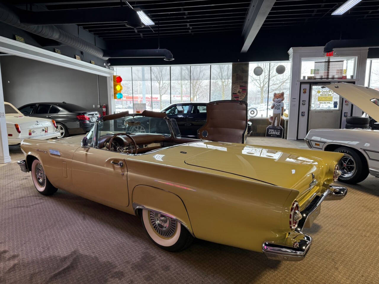 Ford-Thunderbird-Cabriolet-1957-Gold-Brown-99395-38