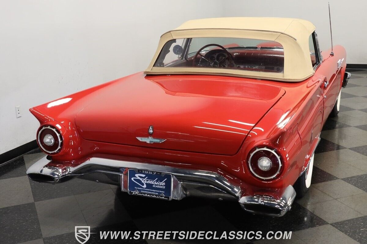 Ford-Thunderbird-Cabriolet-1957-Red-Red-111796-9