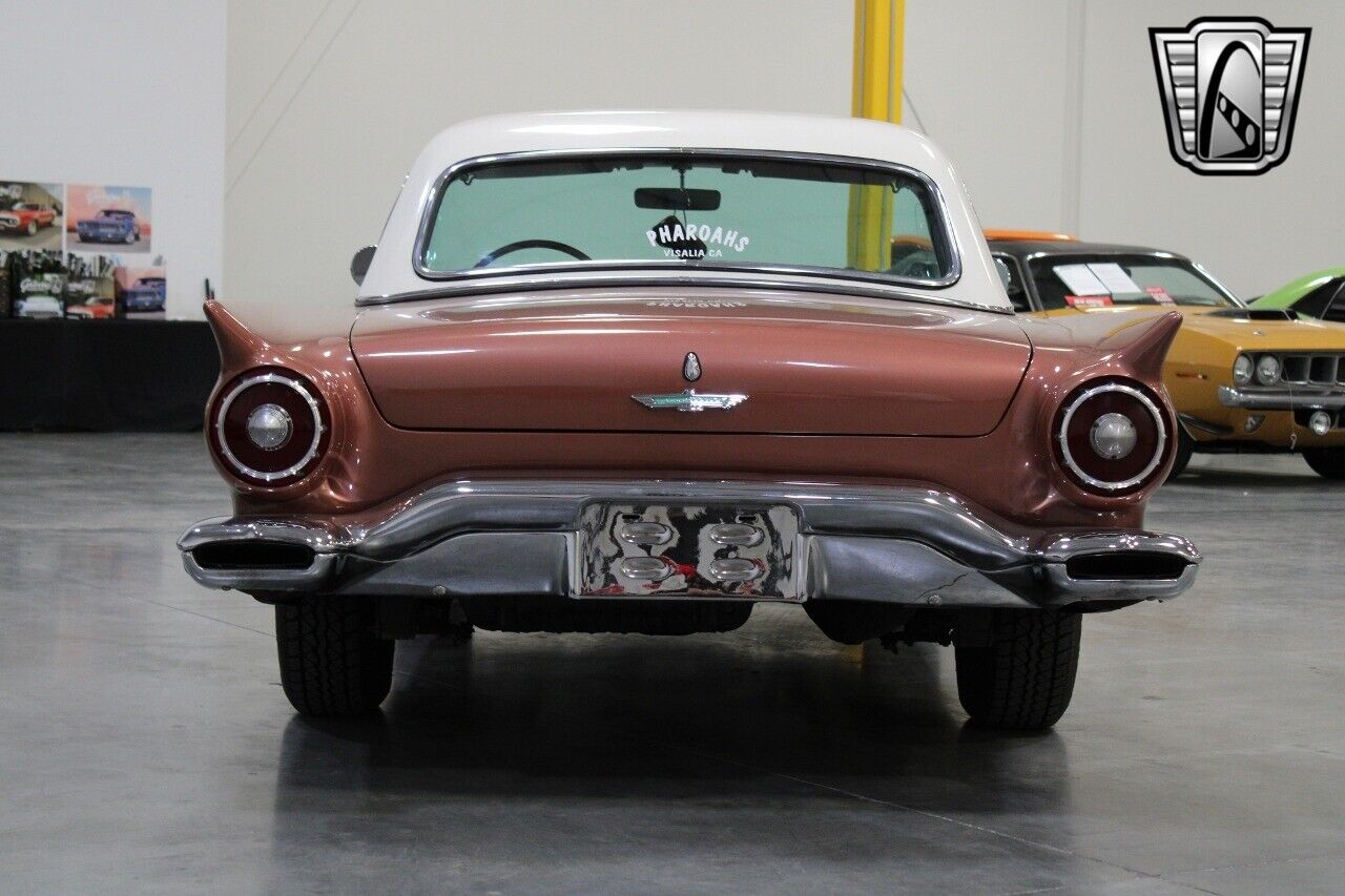 Ford-Thunderbird-Cabriolet-1957-Rose-Rose-145119-11