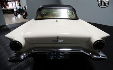 Ford-Thunderbird-Cabriolet-1957-White-Black-77117-10