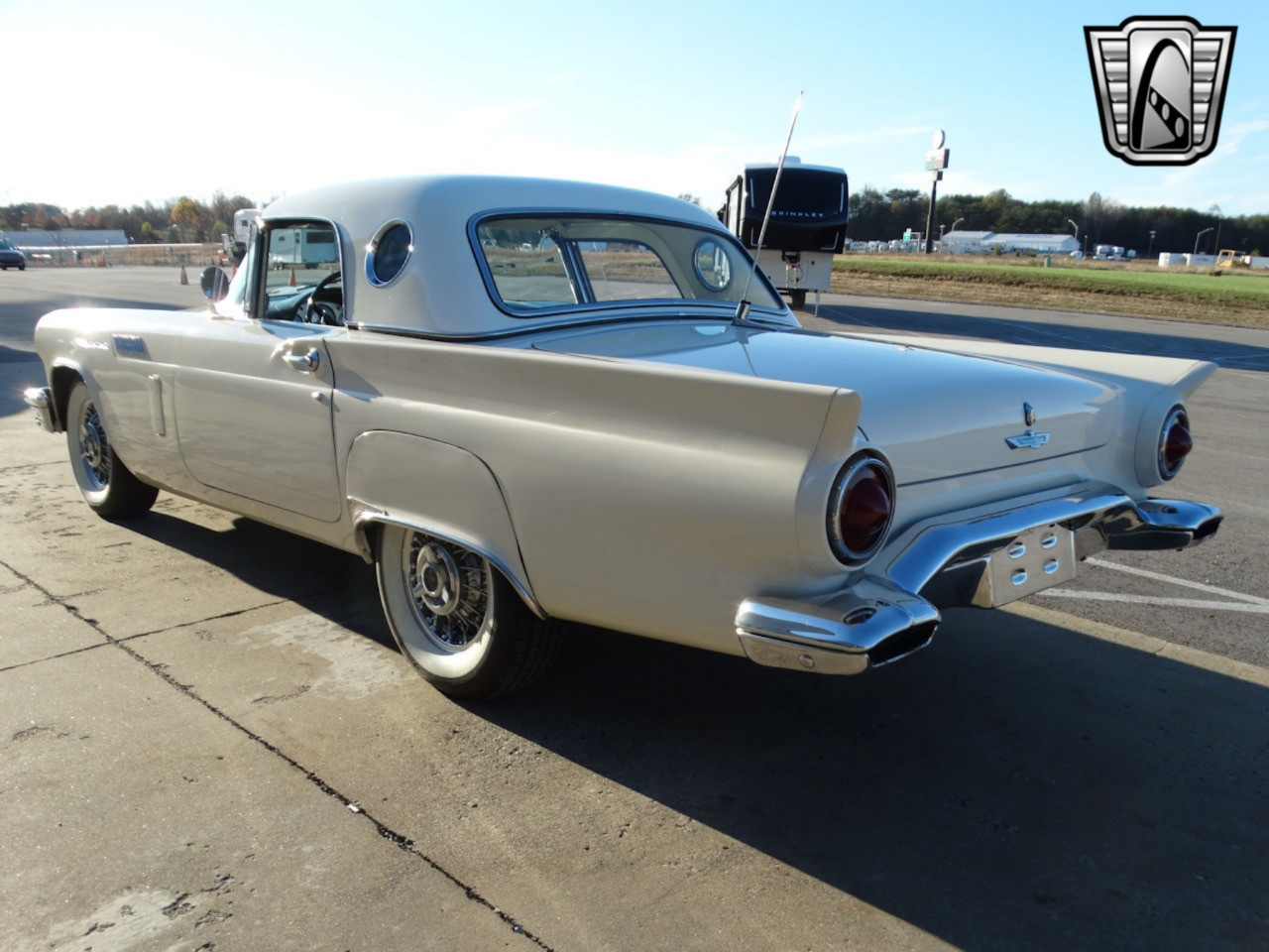 Ford-Thunderbird-Cabriolet-1957-White-Black-77117-4