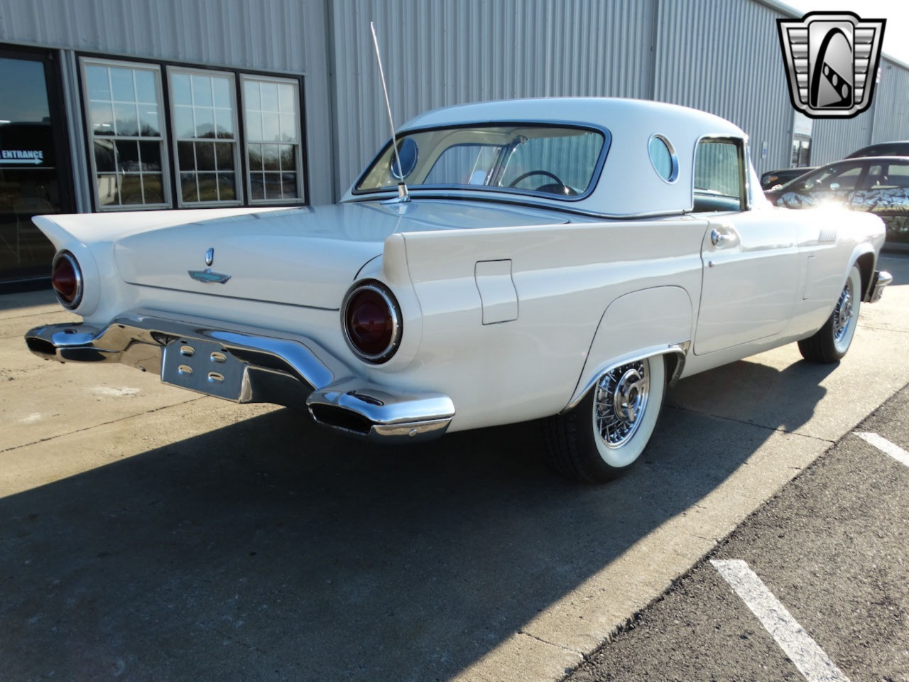 Ford-Thunderbird-Cabriolet-1957-White-Black-77117-6