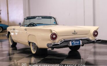 Ford-Thunderbird-Cabriolet-1957-White-Blue-4900-8