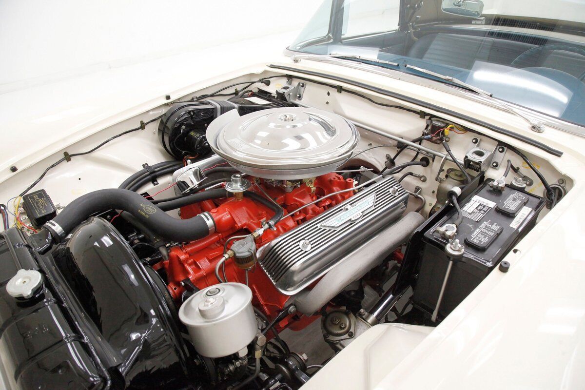 Ford-Thunderbird-Cabriolet-1957-White-Blue-88445-10