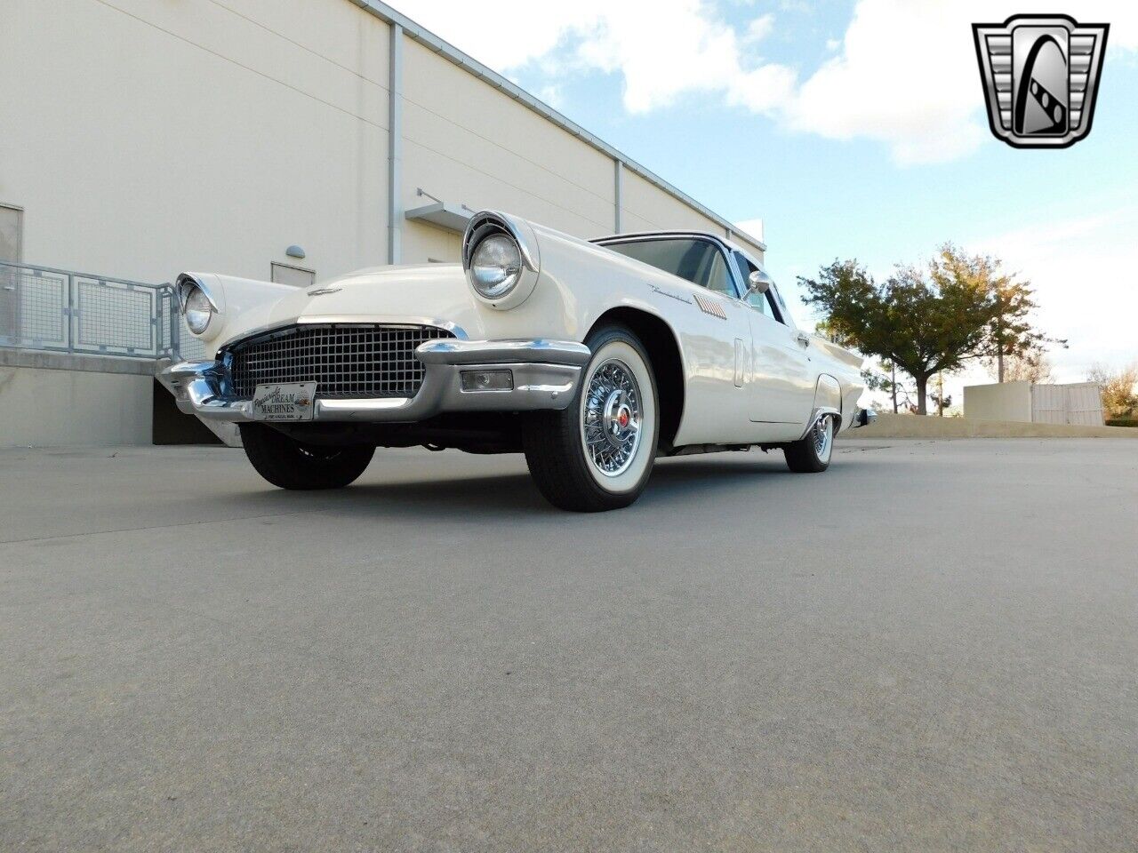 Ford-Thunderbird-Cabriolet-1957-White-Red-154730-10