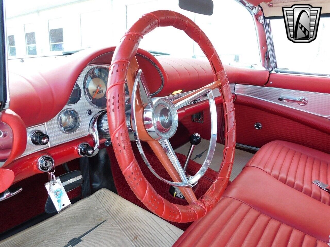 Ford-Thunderbird-Cabriolet-1957-White-Red-154730-11