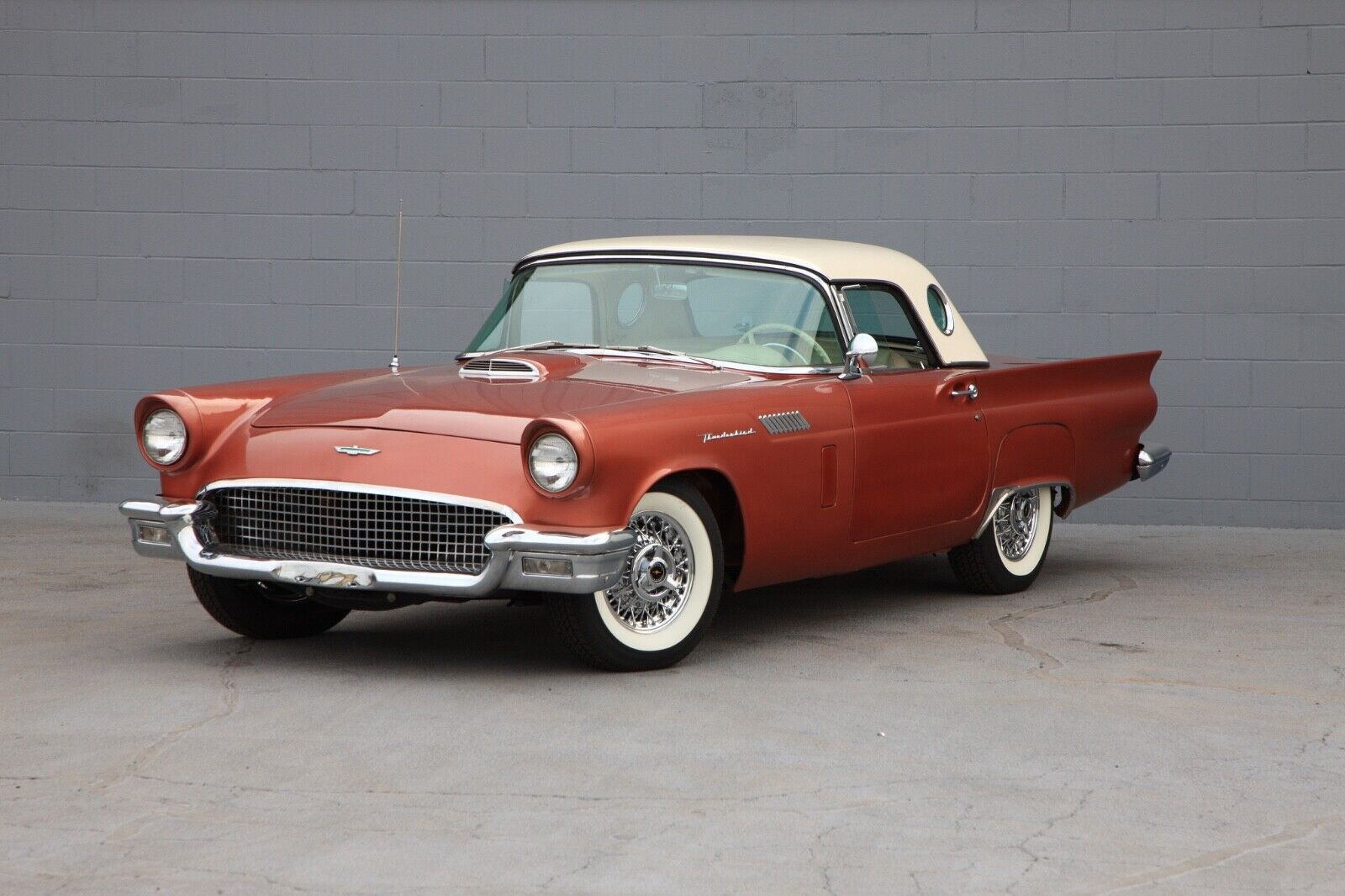 Ford-Thunderbird-Cabriolet-1957-copper-White-99999-2