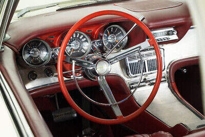 Ford-Thunderbird-Cabriolet-1962-White-Red-49738-16