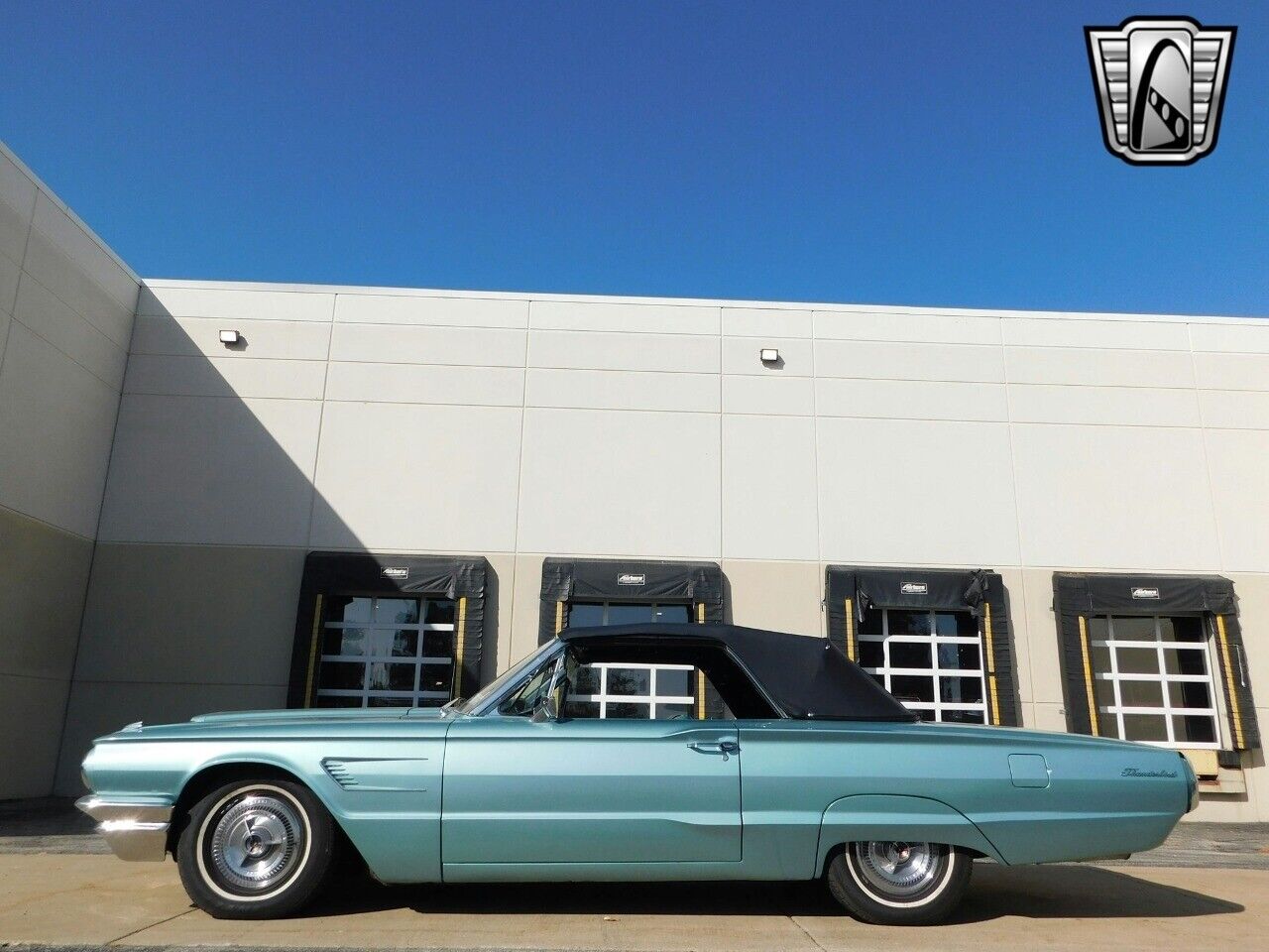 Ford-Thunderbird-Cabriolet-1965-Green-Tiel-124396-7