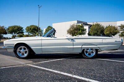 Ford-Thunderbird-Cabriolet-1966-White-Blue-2-2