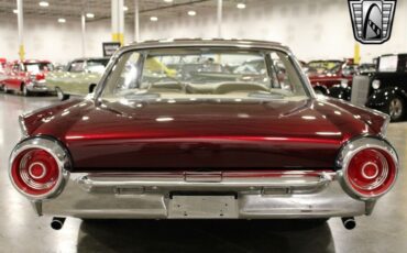 Ford-Thunderbird-Coupe-1962-Candy-Brandy-Wine-Tan-145060-7