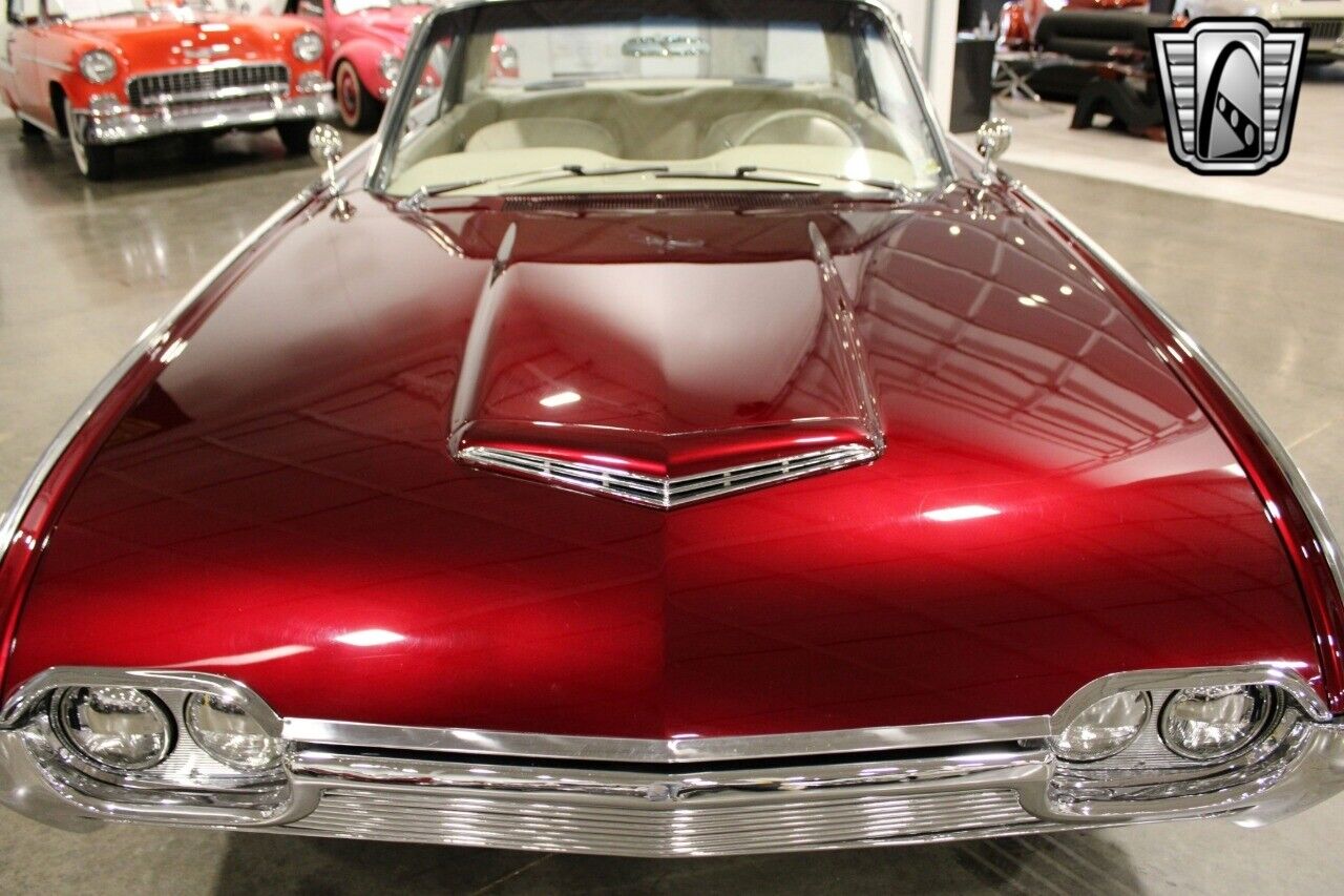 Ford-Thunderbird-Coupe-1962-Candy-Brandy-Wine-Tan-145060-9