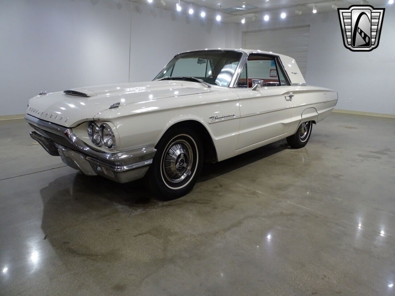 Ford-Thunderbird-Coupe-1964-White-Red-72586-2