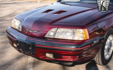 Ford-Thunderbird-Coupe-1988-Maroon-Beige-100149-10