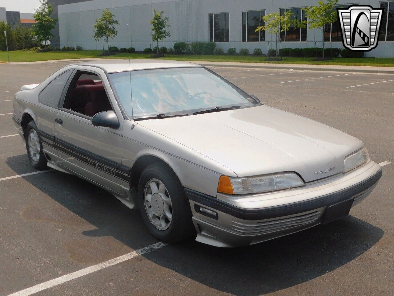 Ford-Thunderbird-Coupe-1989-Gray-Maroon-225028-7