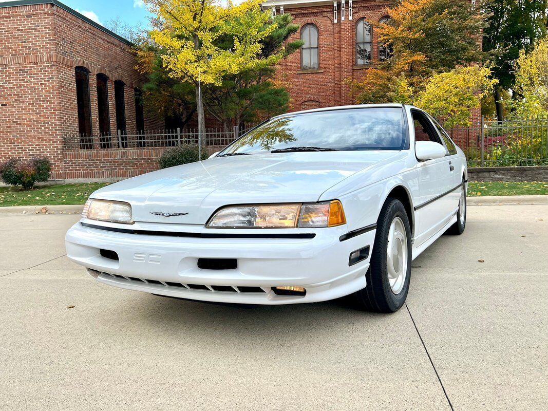 Ford-Thunderbird-Coupe-1991-White-Red-94951-1