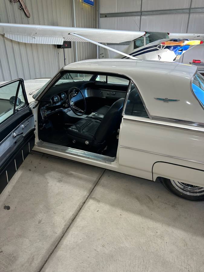 Ford-Thunderbird-coupe-1962-white-117916-14