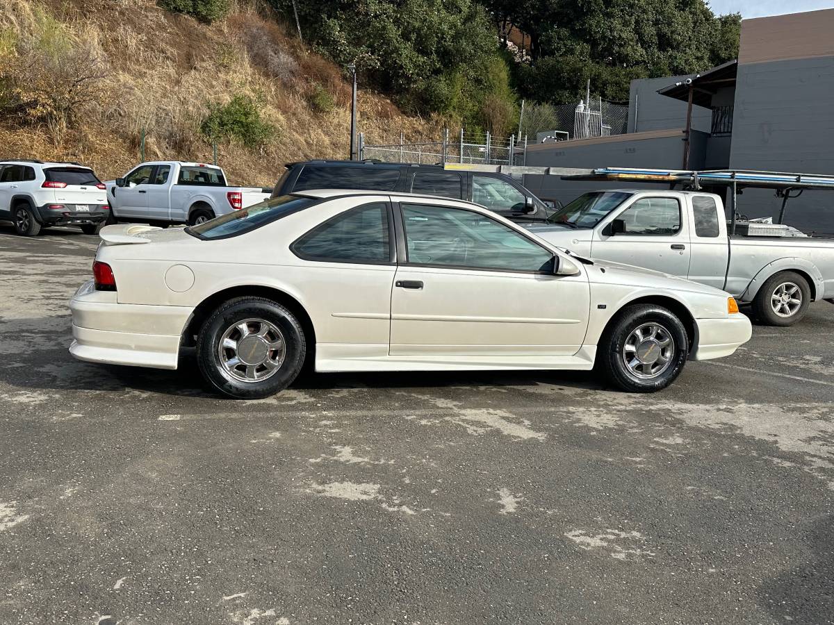 Ford-Thunderbird-lx-1995-white-67592-1