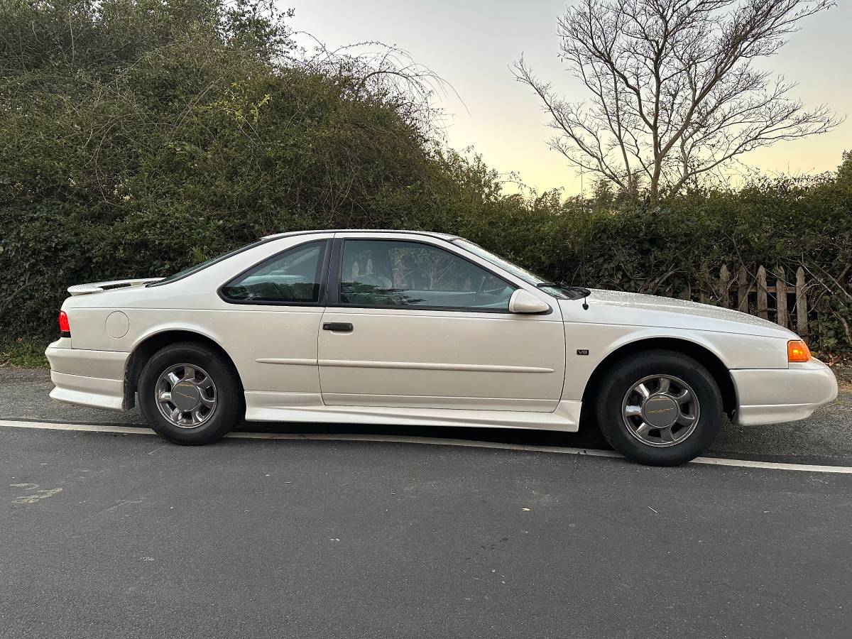 Ford-Thunderbird-lx-1995-white-67592-2