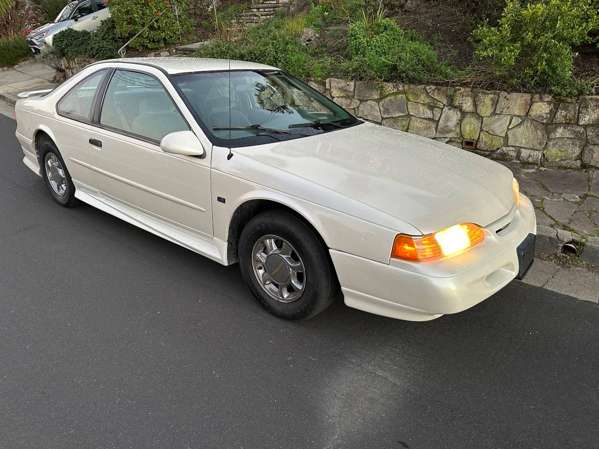 Ford-Thunderbird-lx-1995-white-67592