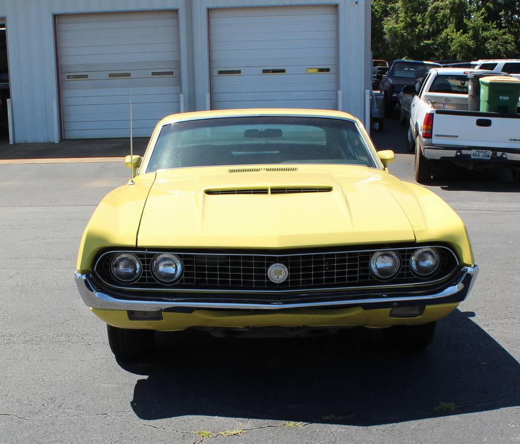 Ford-Tor-2t-1970-yellow-434522-1