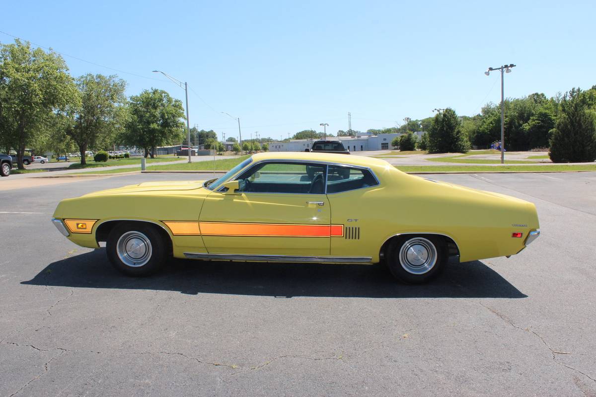 Ford-Tor-2t-1970-yellow-434522