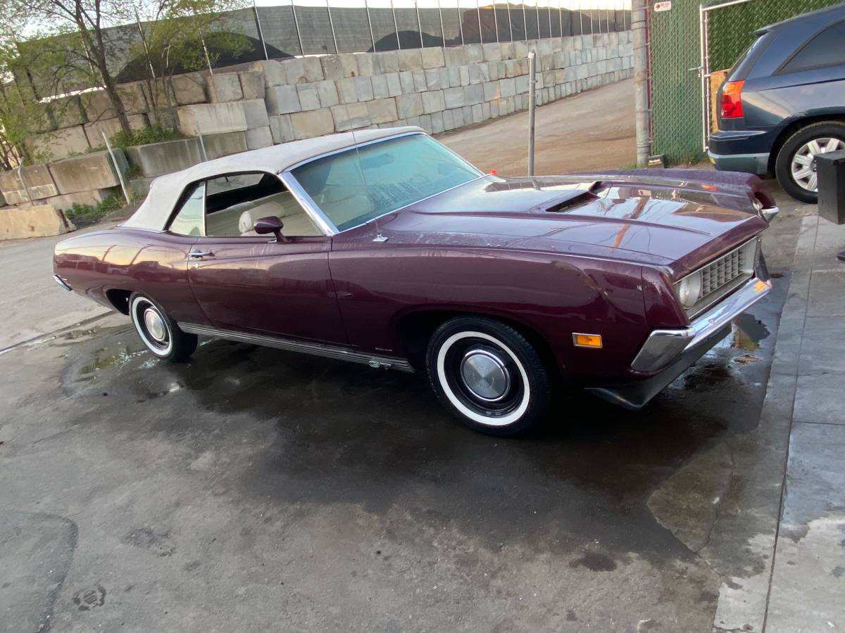 Ford-Torino-gt-convertible-1971-purple-114263-1