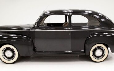 Ford-Tudor-Berline-1941-Black-Tan-77541-1