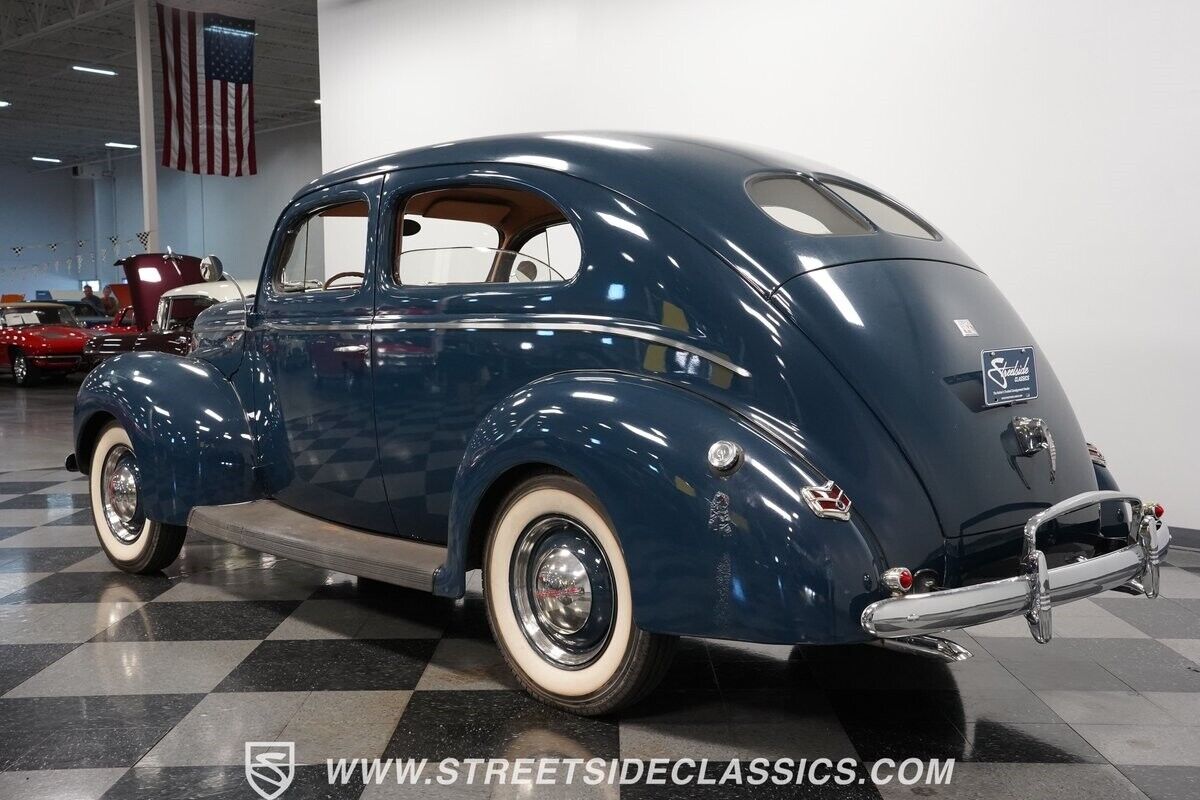 Ford-Tudor-Coupe-1940-Blue-Beige-0-9