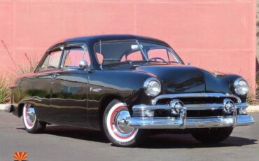 Ford-Tudor-deluxe-1951-black-97701