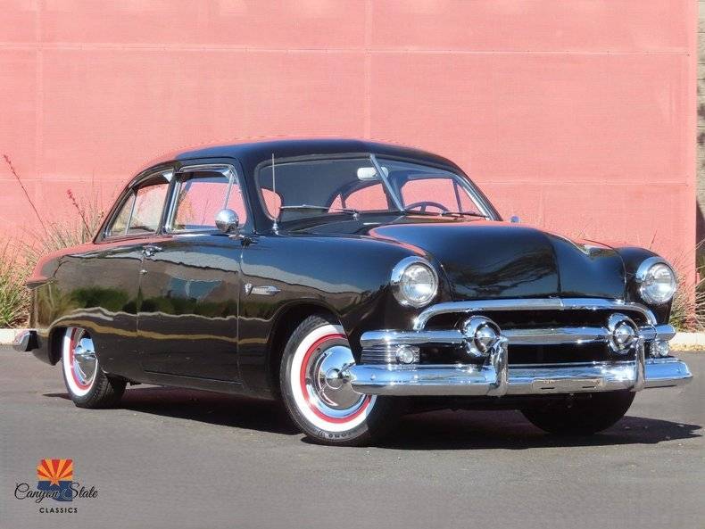 Ford-Tudor-deluxe-1951-black-97701