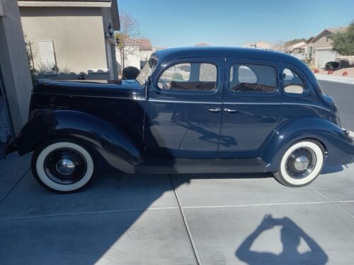 Ford-V-8-Berline-1938-Blue-75156