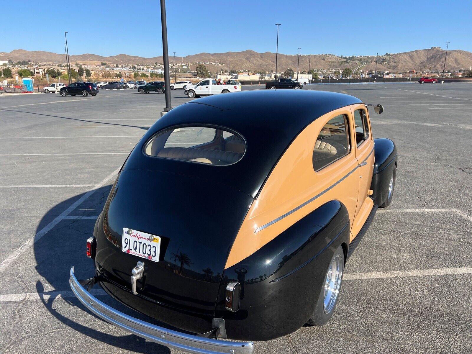 Ford-V-8-Berline-1941-BlackTan-Cream-805-11