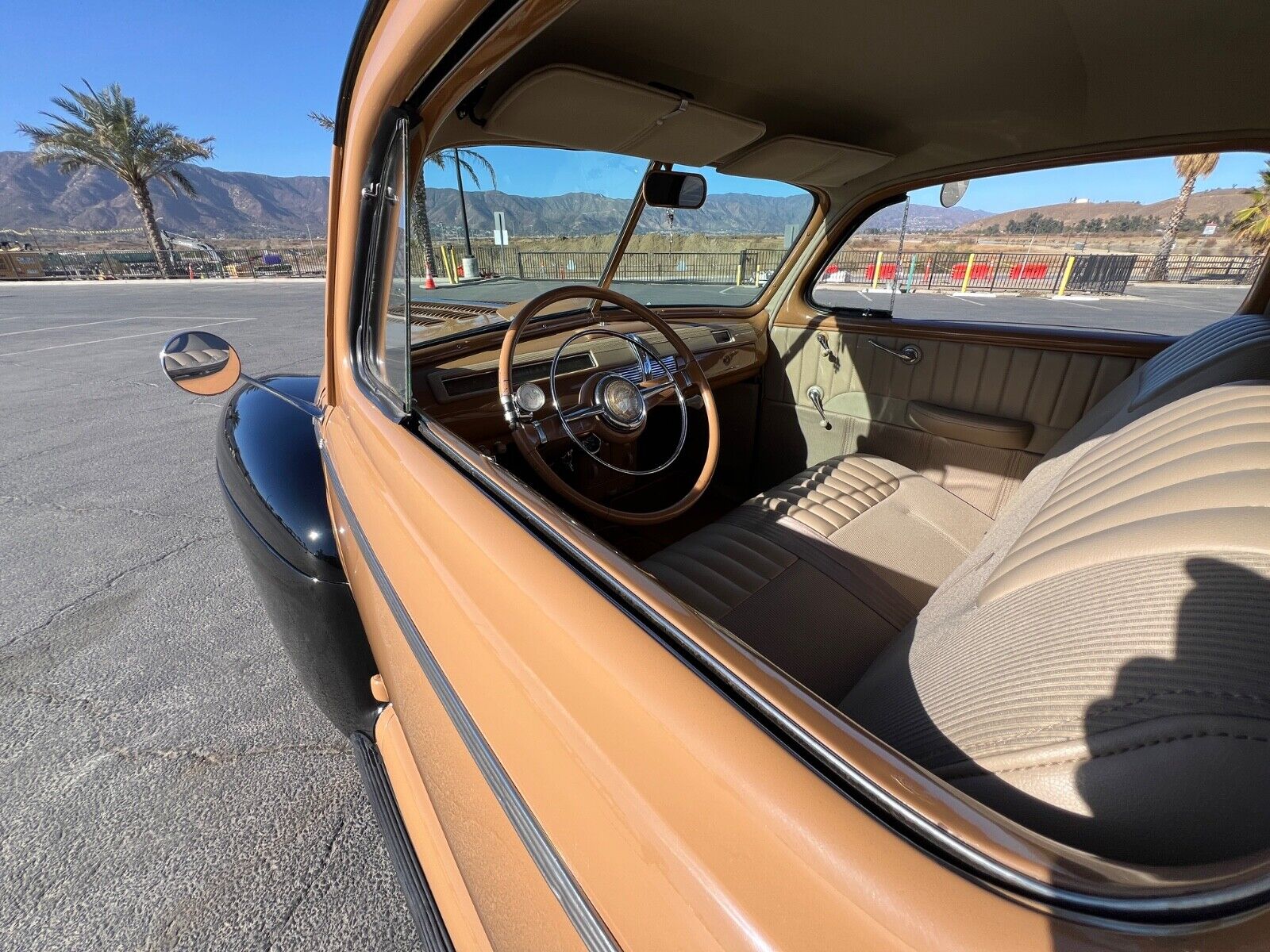 Ford-V-8-Berline-1941-BlackTan-Cream-805-23