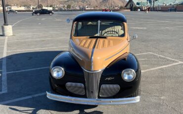 Ford-V-8-Berline-1941-BlackTan-Cream-805