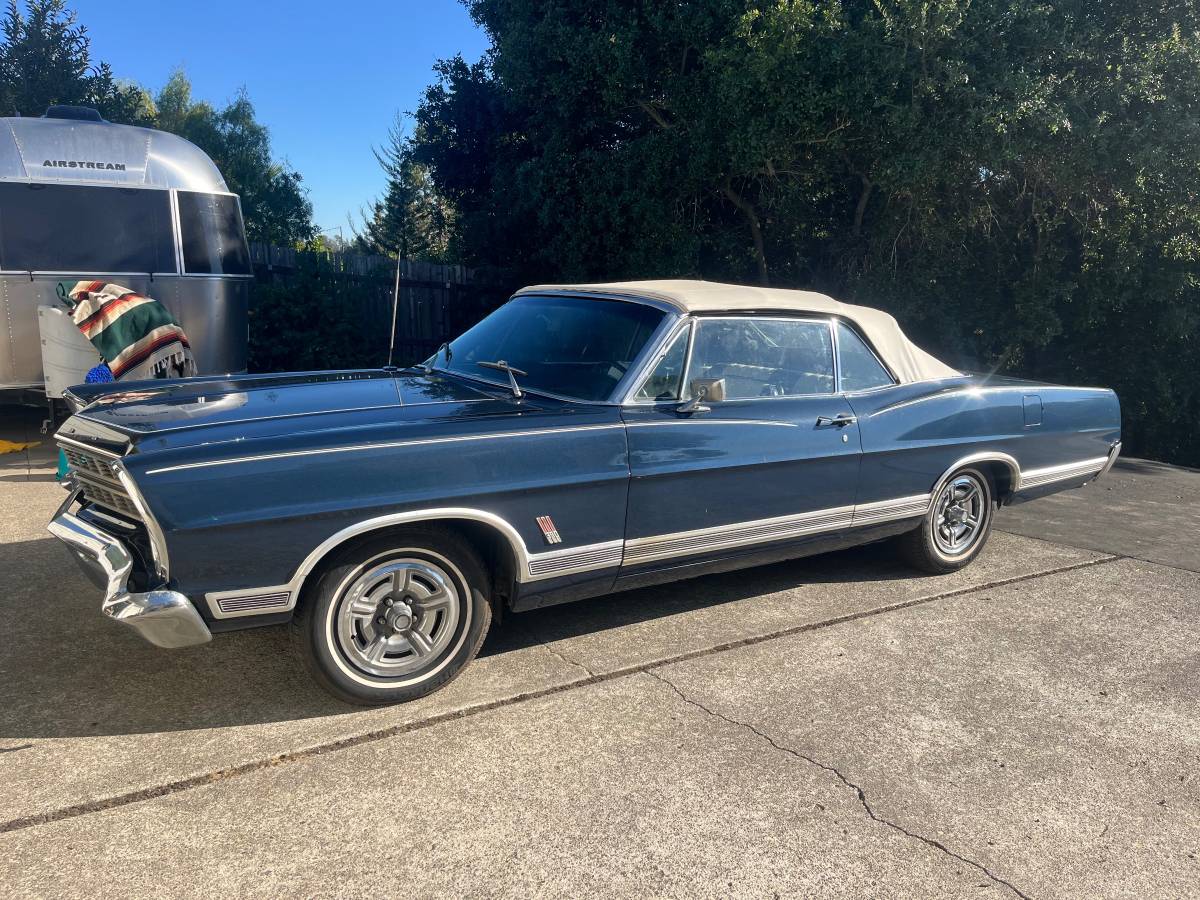 Ford-Xl-convertible-1967-blue-199558-1