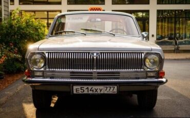 GAZ-Volga-GAZ-M24-Berline-1976-Gray-Red-95484-1