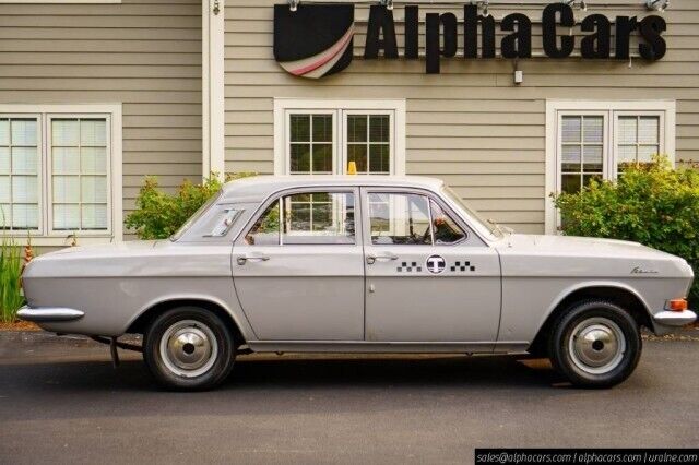 GAZ-Volga-GAZ-M24-Berline-1976-Gray-Red-95484-8