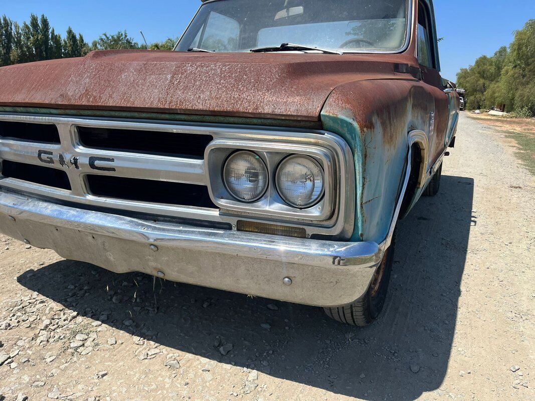 GMC-C10-1967-Turquoise-Silver-99999-30