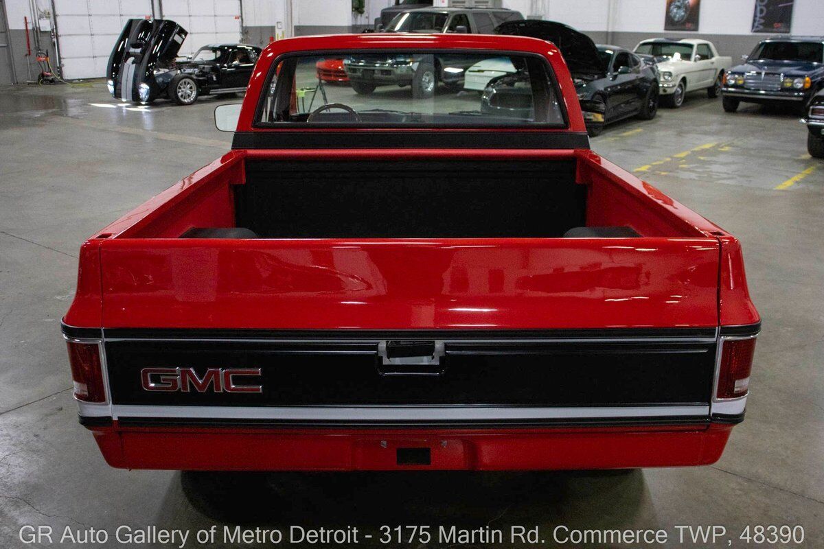 GMC-C10-1975-Red-Black-109-4