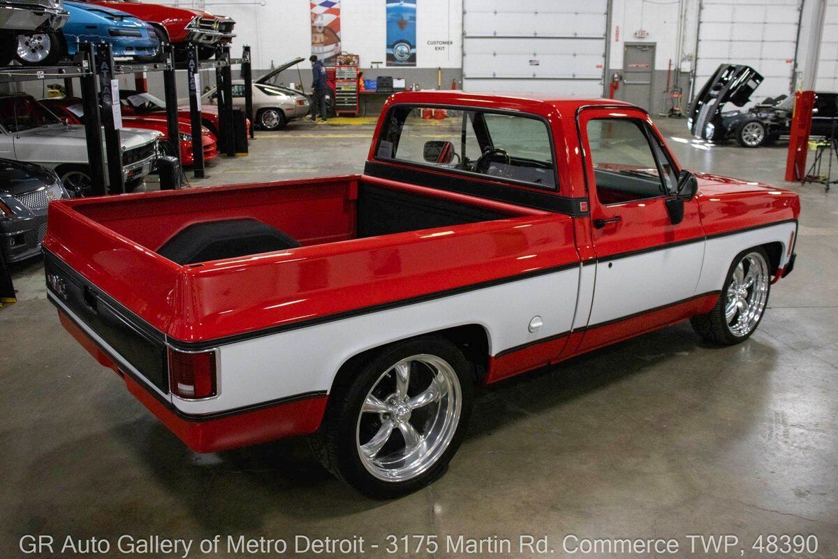 GMC-C10-1975-Red-Black-109-6