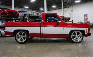 GMC-C10-1975-Red-Black-109-7