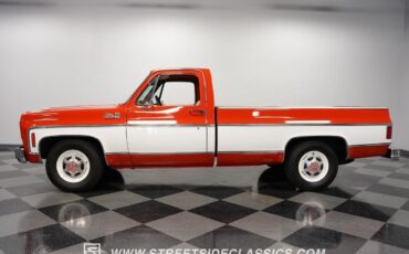 GMC-C25-Pickup-1975-Orange-Beige-12886-2