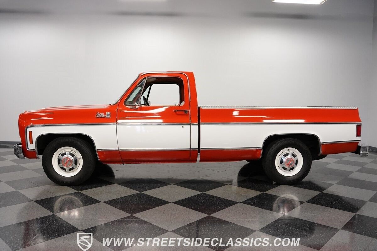 GMC-C25-Pickup-1975-Orange-Beige-12886-2