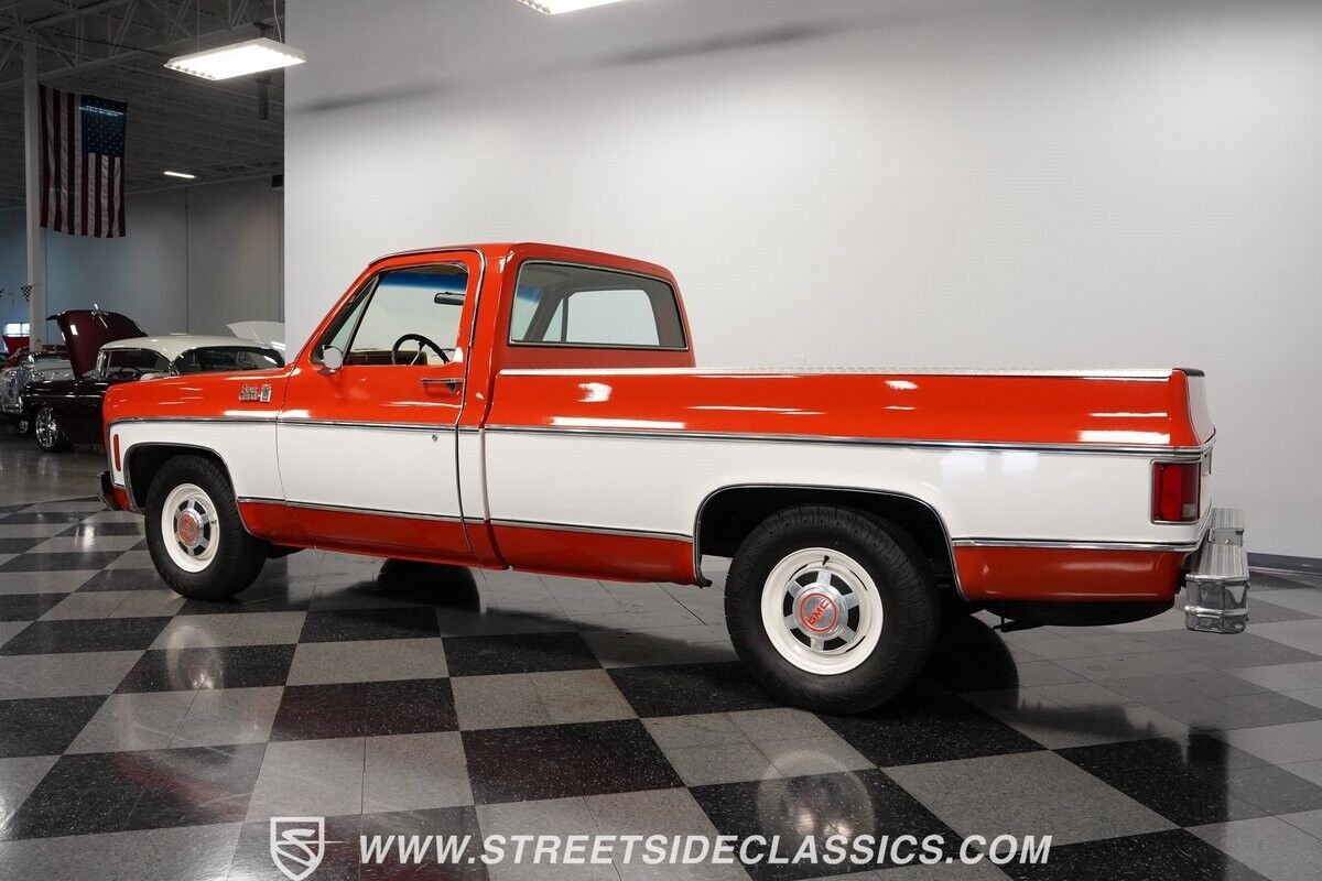 GMC-C25-Pickup-1975-Orange-Beige-12886-8