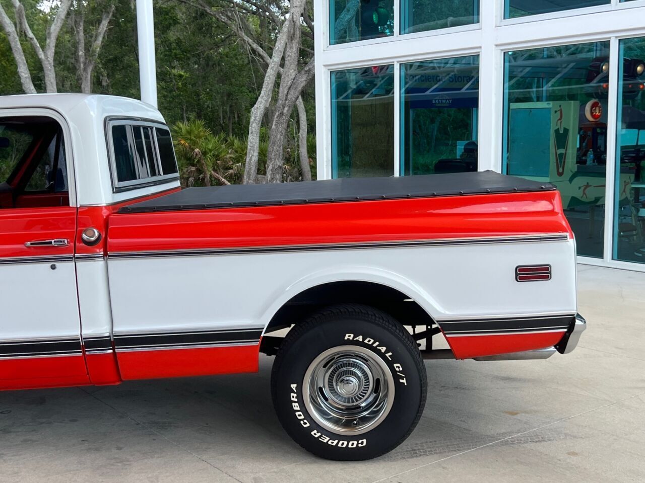 GMC-CK-1500-Series-Pickup-1970-Orange-Black-90553-10