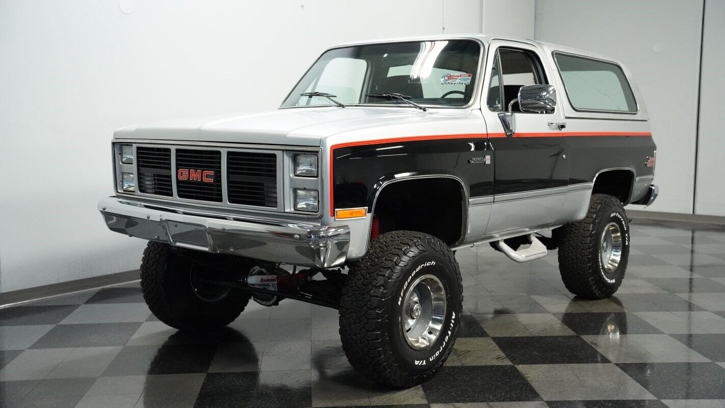 GMC-Jimmy-SUV-1985-Silver-Black-5704-5